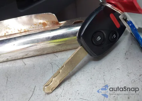 2010 Honda Ridgeline Rtl z USA, uszkodzony, nr VIN 5FPYK1F58AB006130